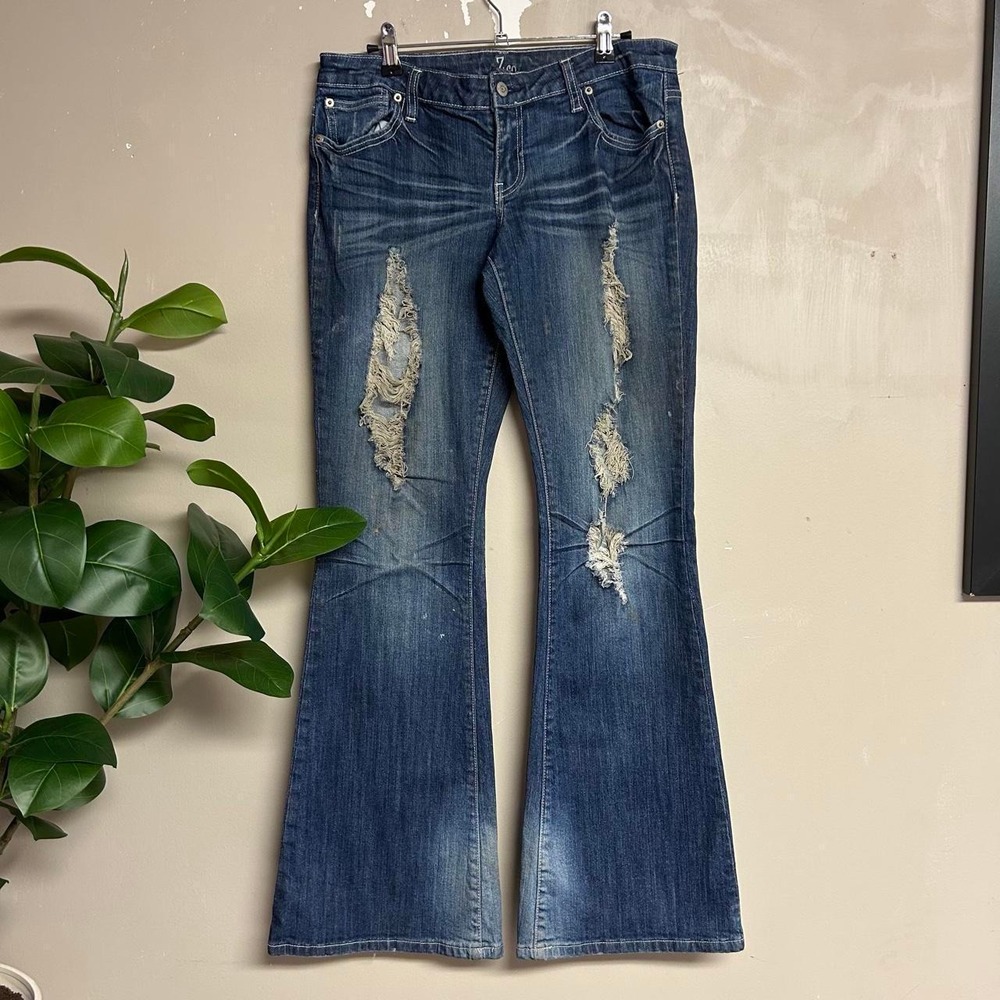 Z Co Y2K Distressed Faded Low Rise Flare Jeans Blue Denim Women Size 11